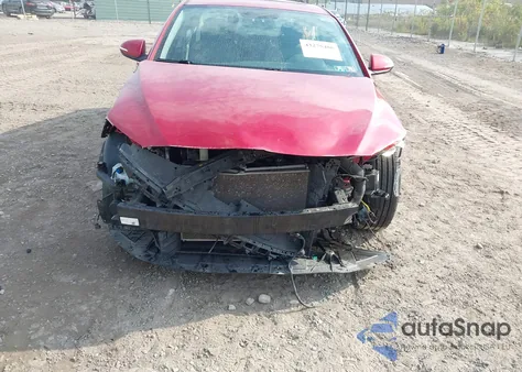 2017 Hyundai Elantra Limited z USA, uszkodzony, nr VIN 5NPD84LF7HH009407